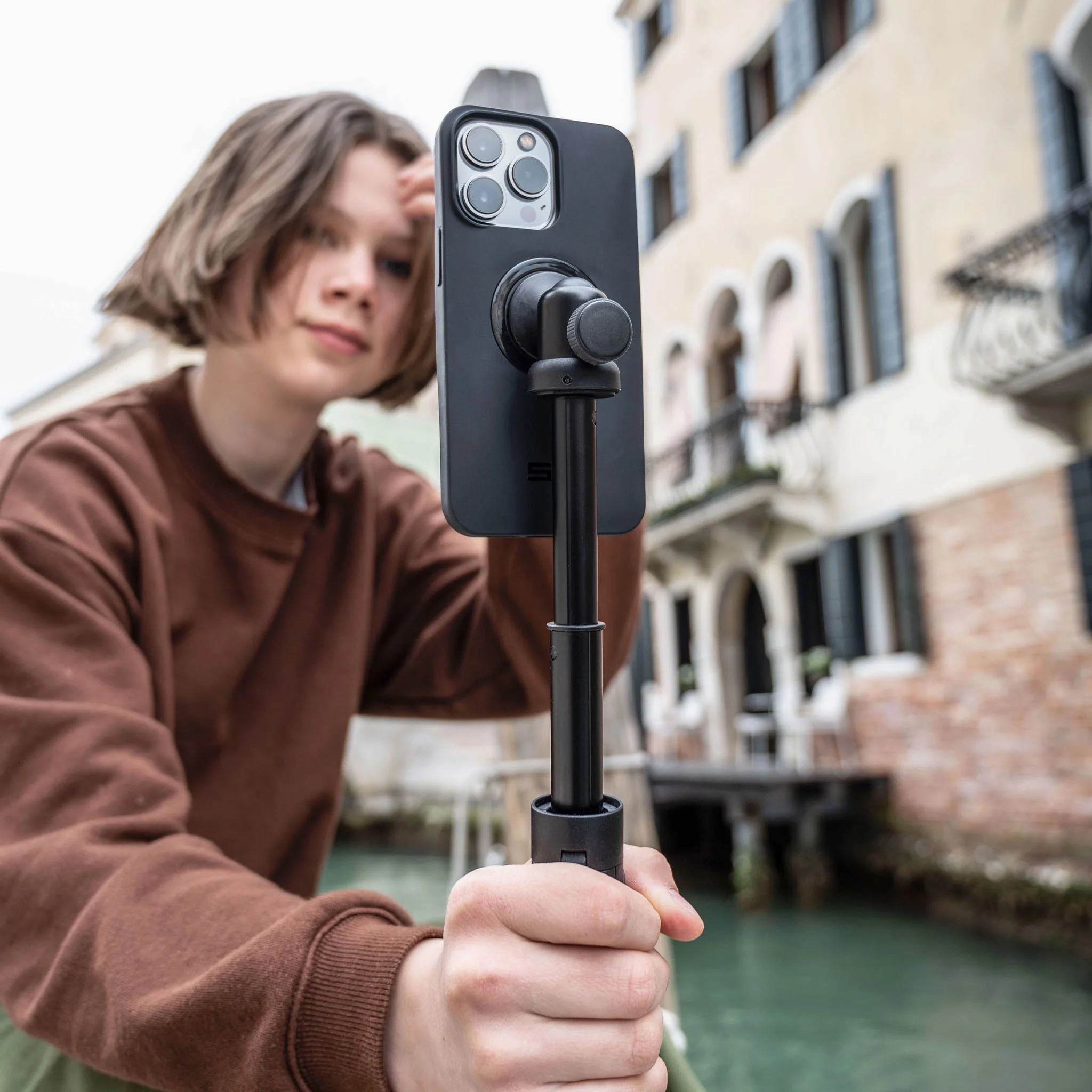 Tripod Pole - Image 4